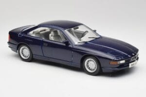 BMW E31 850i Mauritius Albastru Maisto 1:18 438813100299 Metal - imaginea 6 din 8