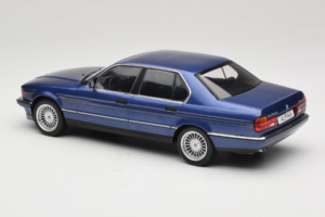 BMW Alpina B11 E32 3.5 Metallic Blue MCG 1:18 MCG18232 Metal - imaginea 5 din 6