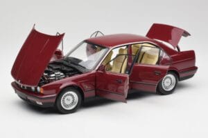 BMW 535i E34 Roșu Minichamps 1:18 100024002 Metal - imaginea 2 din 8