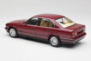 BMW 535i E34 Roșu Minichamps 1:18 100024002 Metal - imaginea 7 din 8