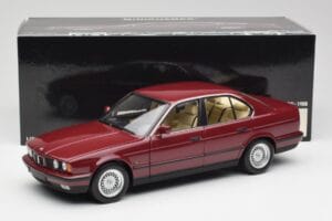 BMW 535i E34 Roșu Minichamps 1:18 100024002 Metal - imaginea 8 din 8