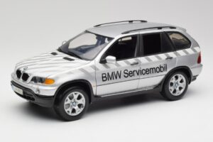 BMW X5 E53 3.0d Service Mobil Kyosho 1:18 80430305646 Metal