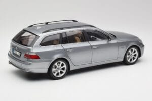 BMW 545i E61 Touring Gri Deschis Kyosho 1:18 80430308414 Metal - imaginea 3 din 8
