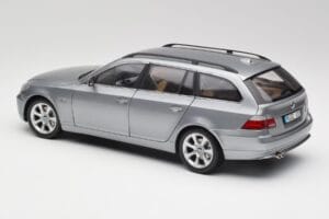 BMW 545i E61 Touring Gri Deschis Kyosho 1:18 80430308414 Metal - imaginea 7 din 8