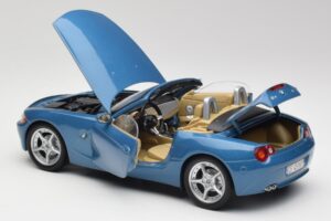BMW Z4 E85 Maldives Blue Bburago 1:18 34046BLUE Metal - imaginea 5 din 8