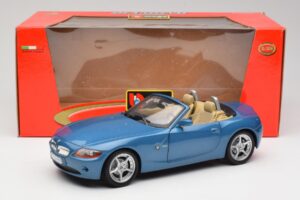 BMW Z4 E85 Maldives Blue Bburago 1:18 34046BLUE Metal - imaginea 8 din 8