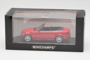 BMW Seria 1 E88 Cabriolet Roșu Carmin Minichamps 1:43 431026230 Metal - imaginea 4 din 5