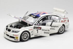 BMW E90 320si #1 A. Priaulx WTCC Champion 2006 Kyosho 1:18 80430429067 Metal - imaginea 2 din 8