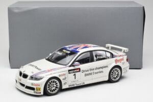 BMW E90 320si #1 A. Priaulx WTCC Champion 2006 Kyosho 1:18 80430429067 Metal - imaginea 8 din 8