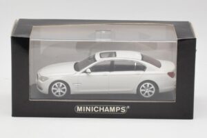 BMW 750Li F02 Alb Minichamps 1:43 80420445201 Metal - imaginea 5 din 5