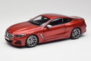 BMW M850i G15 Portocaliu Metalizat Norev 1:18 183285 Metal