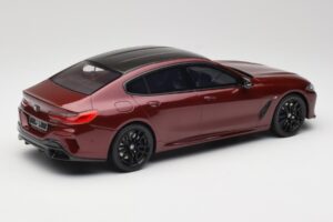 BMW M850i G15 M Performance Melbourne Red Metallic GT Spirit 1:18 GT493 Rășină - imaginea 2 din 6
