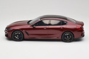 BMW M850i G15 M Performance Melbourne Red Metallic GT Spirit 1:18 GT493 Rășină - imaginea 3 din 6