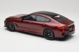 BMW M850i G15 M Performance Melbourne Red Metallic GT Spirit 1:18 GT493 Rășină - imaginea 5 din 6
