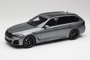 BMW G61 530e M Sport Touring Mineral Gri GT Spirit 1:18 GT485 Rășină