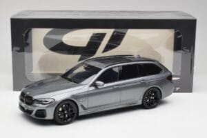 BMW G61 530e M Sport Touring Mineral Gri GT Spirit 1:18 GT485 Rășină - imaginea 6 din 6