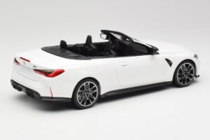 BMW M4 G82 Cabriolet Alpine White Minichamps 1:18 155021031 Metal - imaginea 2 din 6