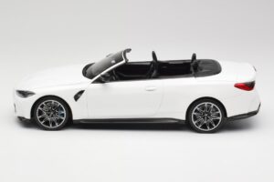 BMW M4 G82 Cabriolet Alpine White Minichamps 1:18 155021031 Metal - imaginea 3 din 6