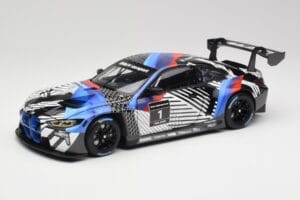BMW M4 GT3 G82 #1 Test Version 2021 Minichamps 1:18 113222003 Metal