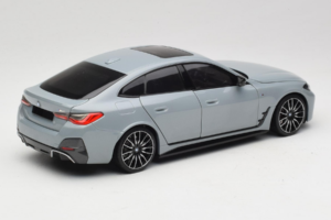 BMW i4 G26 Grey Metallic Minichamps 1:18 110023010 Metal - imaginea 3 din 8