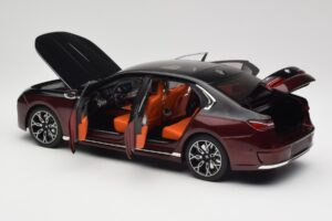 BMW i7 G70 Black & Red Metallic Minichamps 1:18 110023201 Metal - imaginea 5 din 8