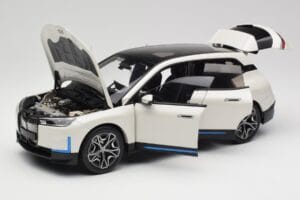 BMW iX Alpine White Minichamps 1:18 110023102 Metal - imaginea 2 din 8