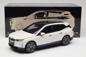 BMW iX Alpine White Minichamps 1:18 110023102 Metal - imaginea 8 din 8