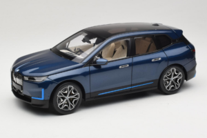 BMW iX Blue Metallic Minichamps 1:18 110023100 Metal