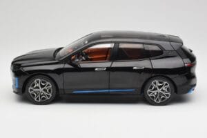 BMW iX Sapphire Black Minichamps 1:18 110023101 Metal - imaginea 4 din 8
