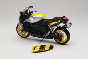 BMW K1200S Galben Negru Minichamps 1:10 80430309224 Metal - imaginea 5 din 8
