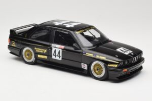 BMW M3 E30 JPS Team BMW #44 J. Richards / T. Longhurst Class Winners Bathurst 1000 1987 Minichamps 1:18 155872044 Metal - imaginea 4 din 6