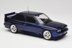 BMW M3 E30 Macau Blue IXO 1:18 18CMC122 Metal - imaginea 4 din 6