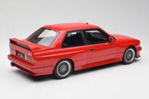 BMW M3 E30 Sport Evolution Roșu Otto 1:12 G033 Rășină - imaginea 2 din 6