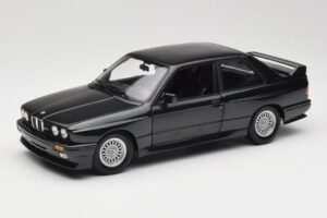 BMW M3 E30 Black Metallic Minichamps 1:18 180020306 Metal
