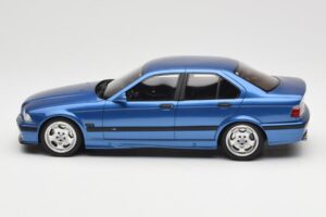 BMW M3 E36 Sedan Albastru Otto 1:18 OT1082 Rășină - imaginea 3 din 6
