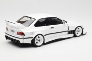 BMW M3 GTR E36 Khyzyl Saleem Alpine Alb Otto 1:18 OT1051 Rășină - imaginea 2 din 6