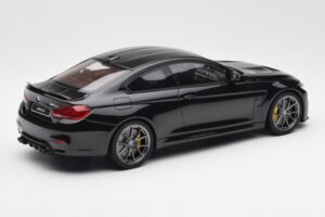 BMW M4 F82 CS Negru GT Spirit 1:18 GT845 Rășină - imaginea 2 din 6