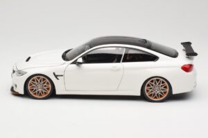 BMW M4 F82 GTS Alpine White Minichamps 1:18 110025221 Metal - imaginea 4 din 8