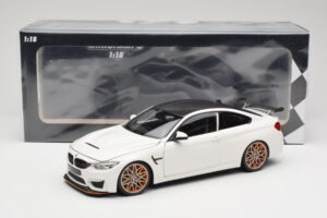 BMW M4 F82 GTS Alpine White Minichamps 1:18 110025221 Metal - imaginea 8 din 8