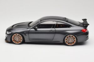 BMW M4 F82 GTS Mineral Grey Metallic Minichamps 1:18 110025222 Metal - imaginea 4 din 8