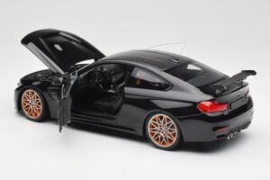 BMW M4 F82 GTS Sapphire Black Metallic Minichamps 1:18 110025220 Metal - imaginea 5 din 8