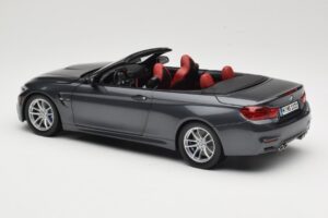 BMW M4 F83 Cabriolet Mineral Grey Paragon 1:18 80432339610 Metal - imaginea 7 din 8