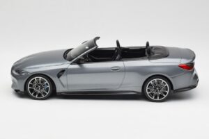 BMW M4 G82 Cabriolet Grey Metallic Minichamps 1:18 155021034 Metal - imaginea 3 din 6