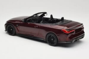 BMW M4 G83 Cabriolet Roșu Metalizat Minichamps 1:18 155021032 Metal - imaginea 5 din 6