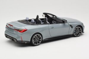 BMW M4 G83 Cabriolet Grey Metallic Minichamps 1:18 110021032 Metal - imaginea 3 din 8