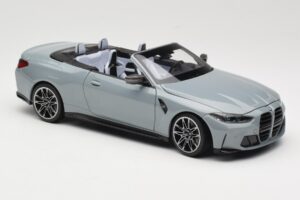 BMW M4 G83 Cabriolet Grey Metallic Minichamps 1:18 110021032 Metal - imaginea 6 din 8