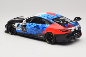 BMW M4 GT4 #1 Presentation 2024 Otto 1:18 OT1125 Rășină - imaginea 5 din 6