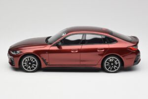 BMW M440i G26 Gran Coupe Aventurine Roșu Otto 1:18 OT1075 Rășină - imaginea 3 din 6