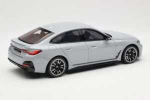 BMW M440i G26 Gran Coupe Brooklyn Gri Metalic Otto 1:18 OT454 Rășină - imaginea 2 din 6