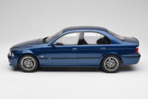 BMW M5 E39 Avus Albastru Otto 1:12 G073 Rășină - imaginea 3 din 6